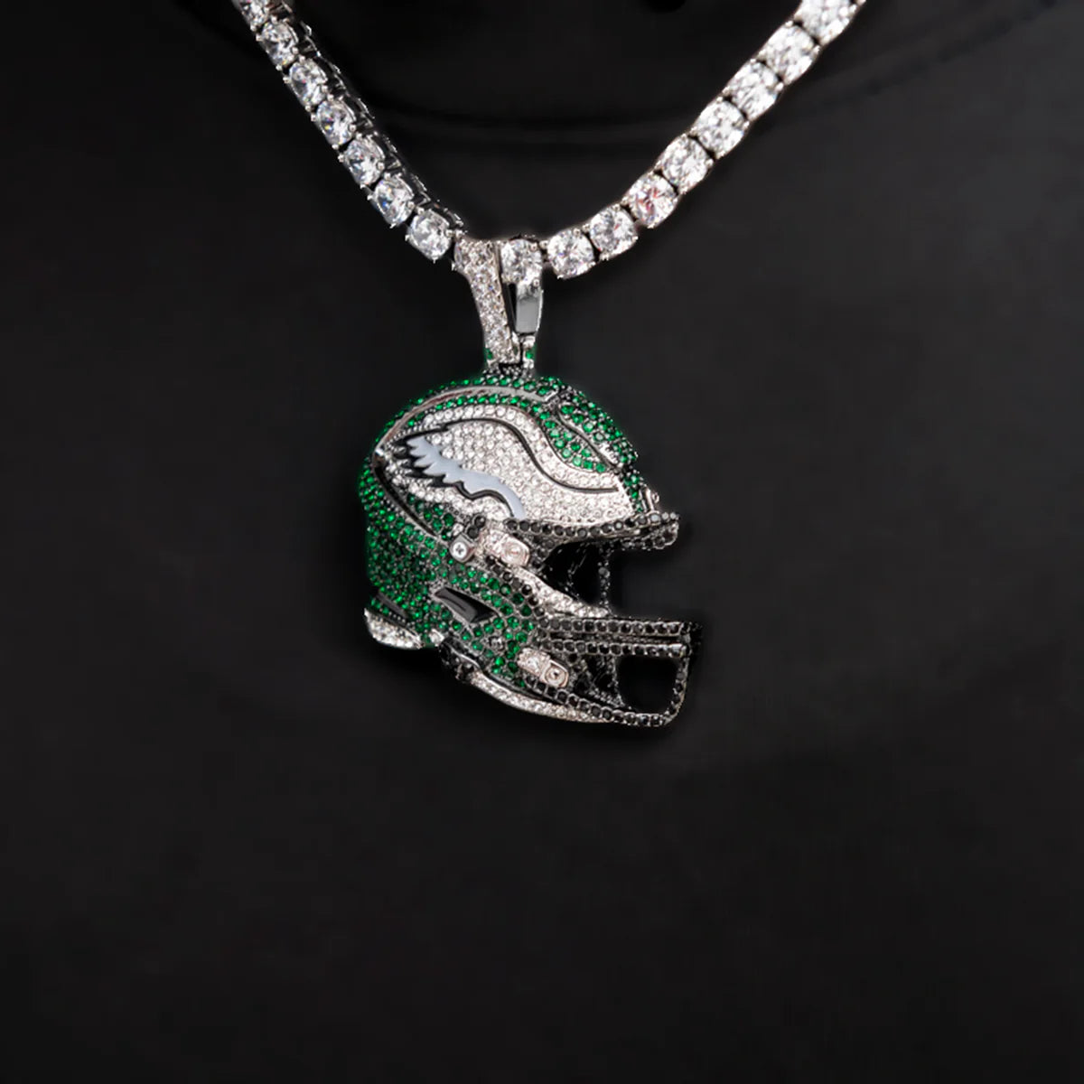 2025 Philadelphia Eagles Team Helmet Pendant - White Gold