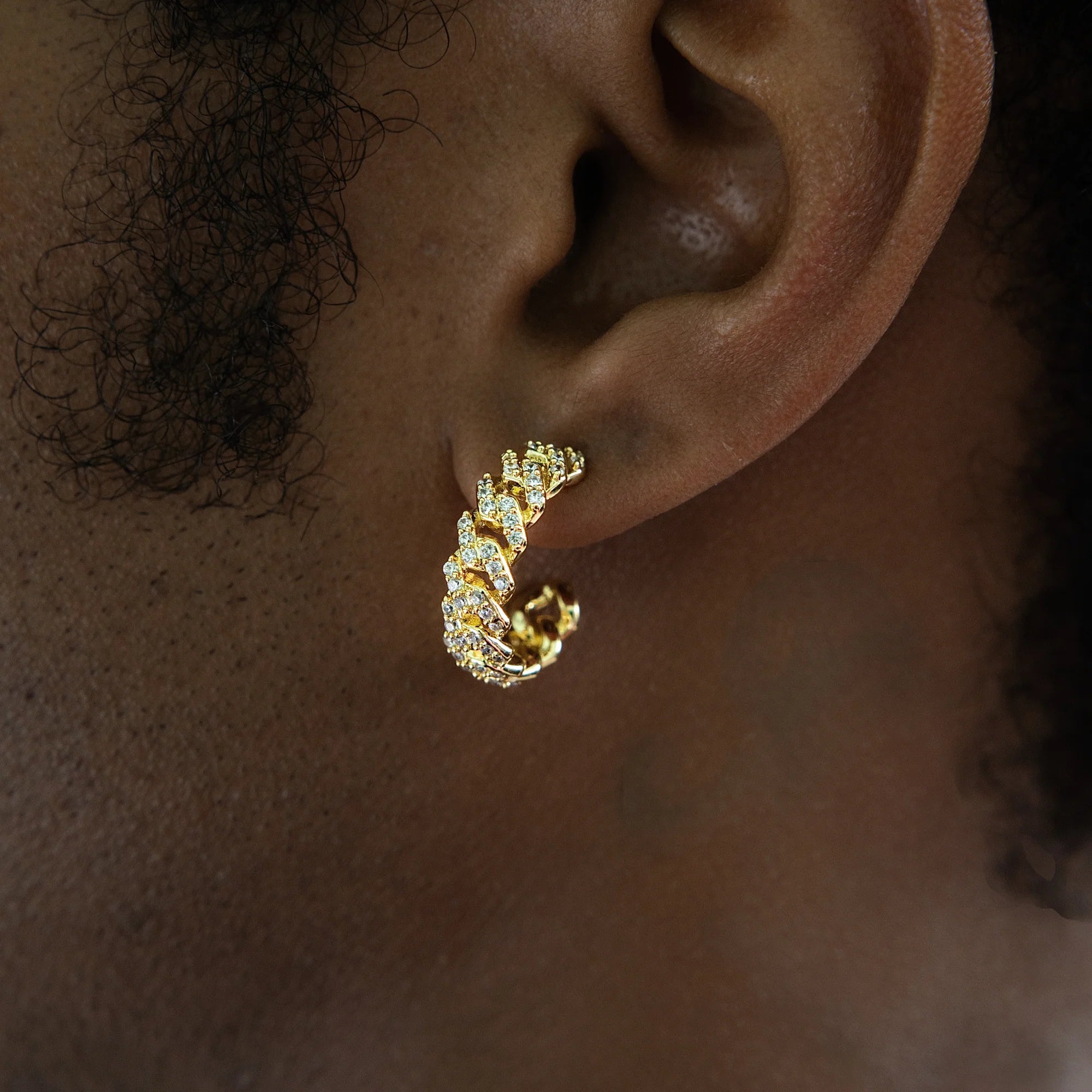Huggie Diamond Prong Hoop Earrings in Yellow Gold