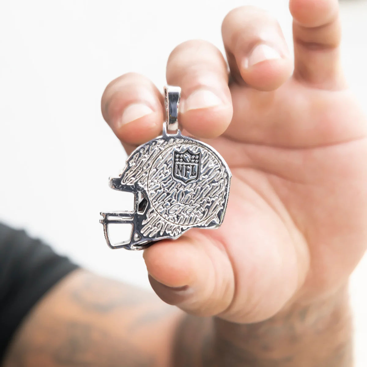 2025 Pittsburgh Steelers Team Helmet Pendant - White Gold