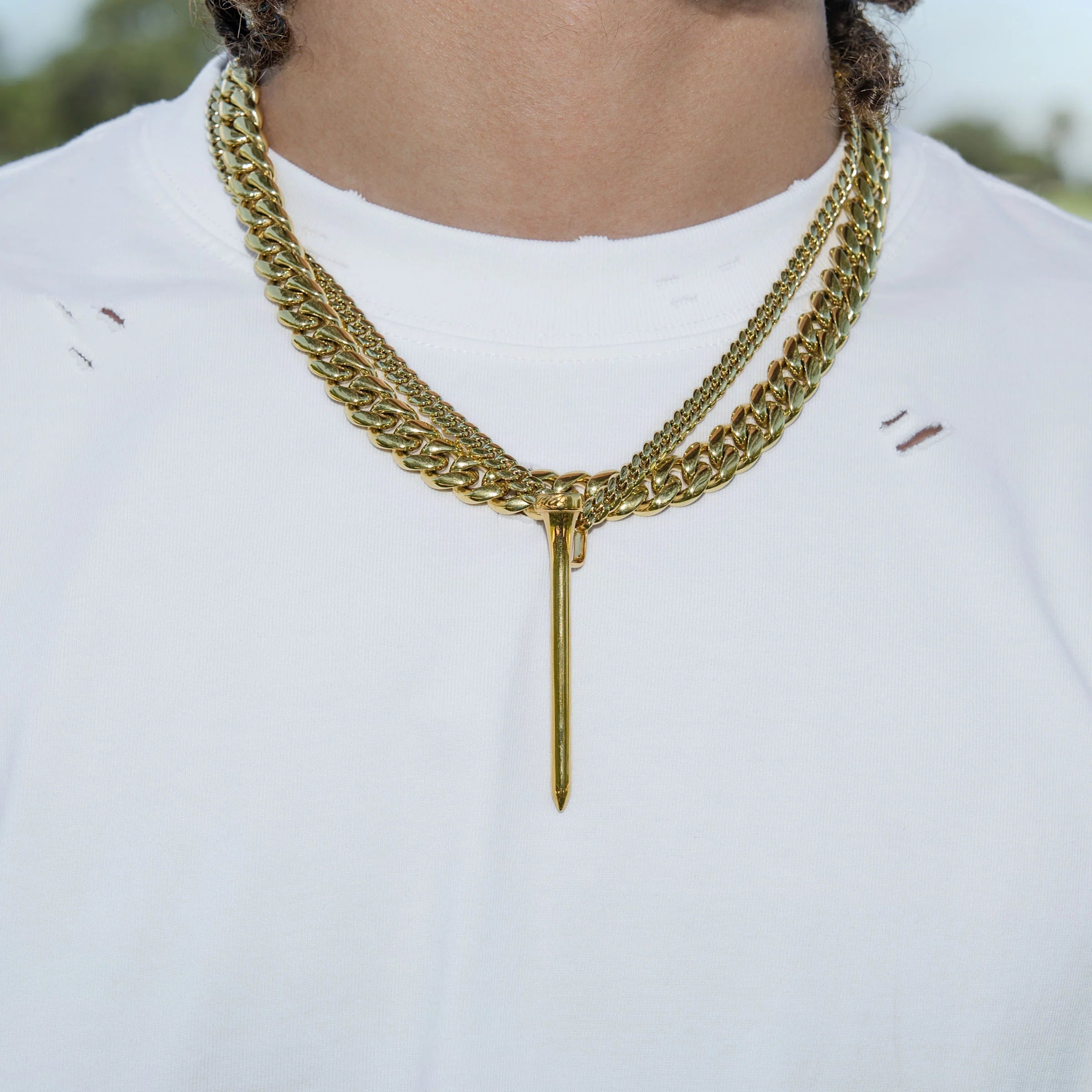 Golf Tee Pendant in Yellow Gold