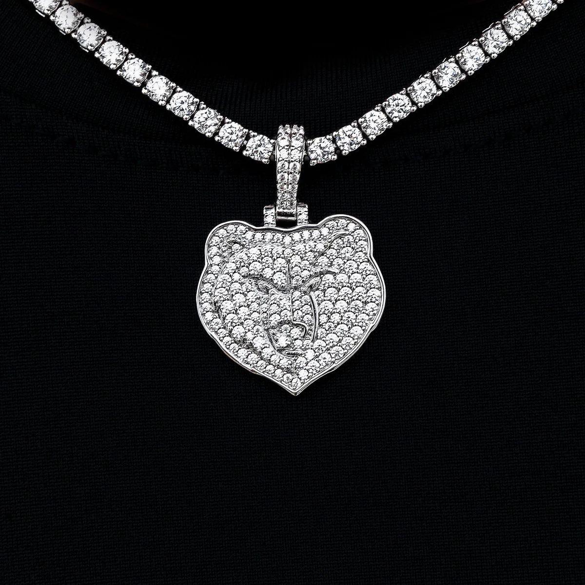 Memphis Grizzlies Official NBA Micro Logo Pendant in White Gold