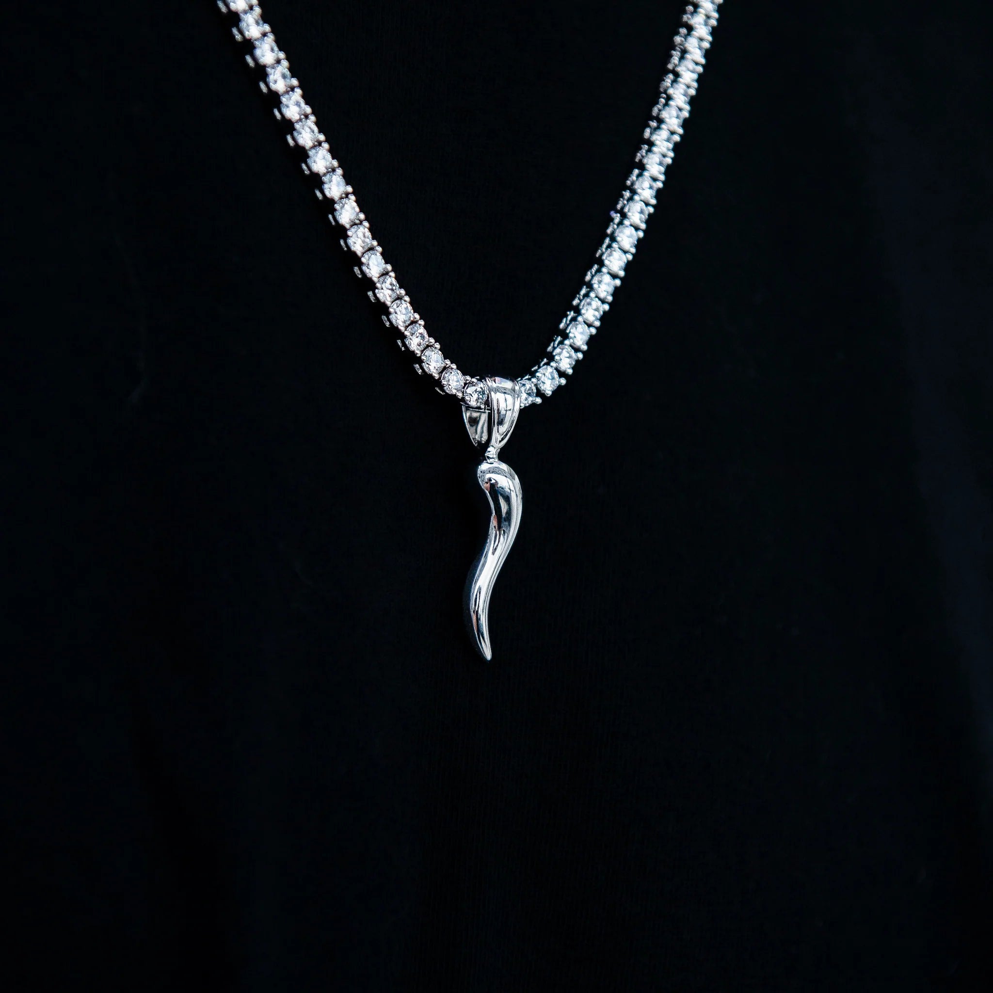 Italian Horn Pendant in White Gold