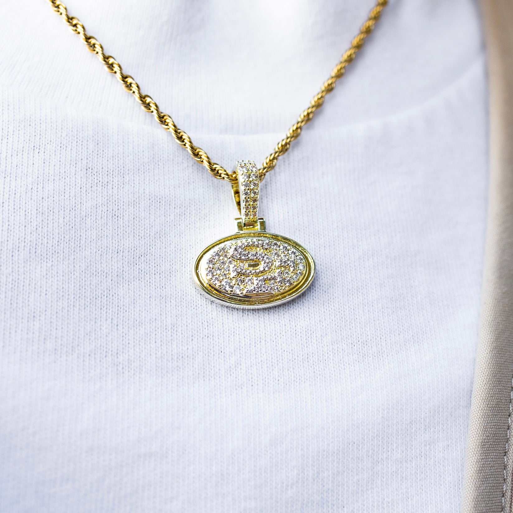 San Francisco 49ers Official NFL Micro Logo Pendant - Yellow Gold