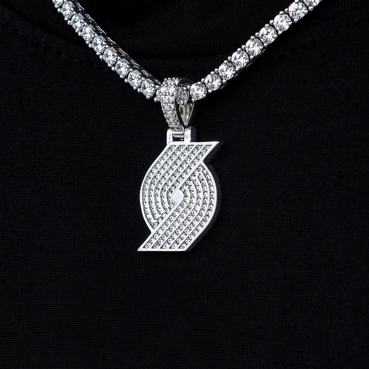 Portland Trail Blazers Official NBA Micro Logo Pendant in White Gold