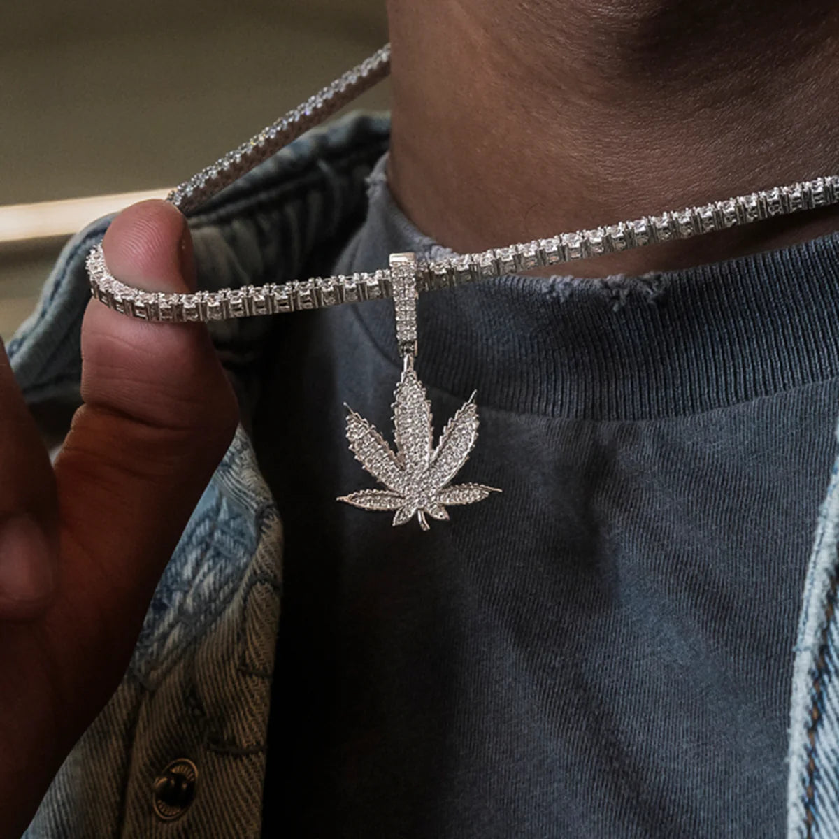 Diamond Weed Leaf Pendant in White Gold