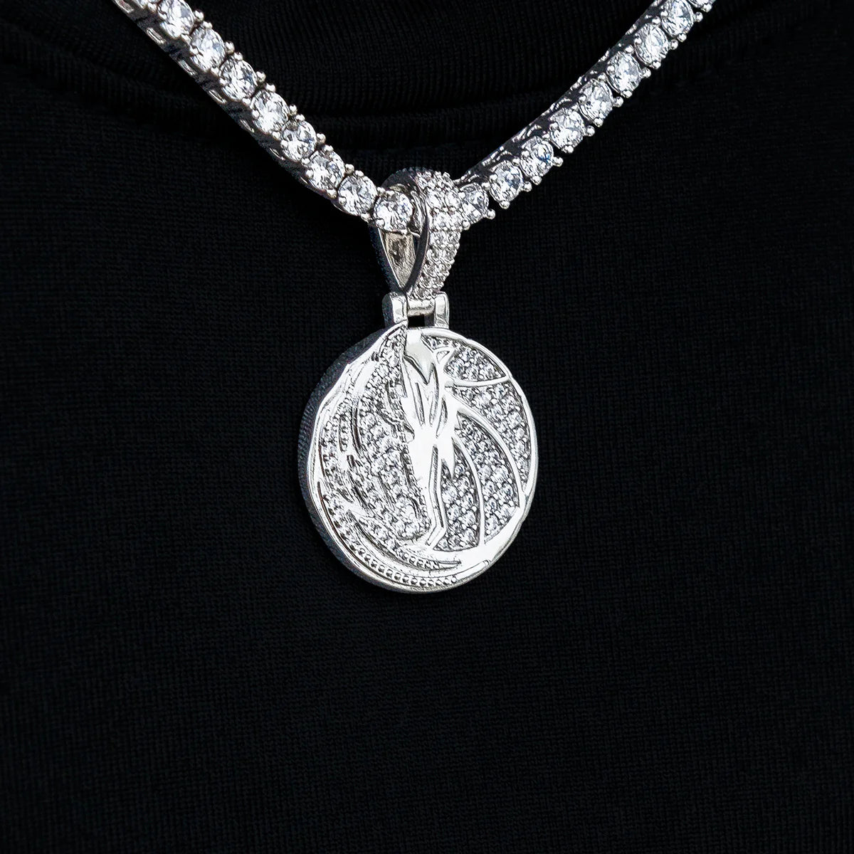 Dallas Mavericks Official NBA Micro Logo Pendant in White Gold