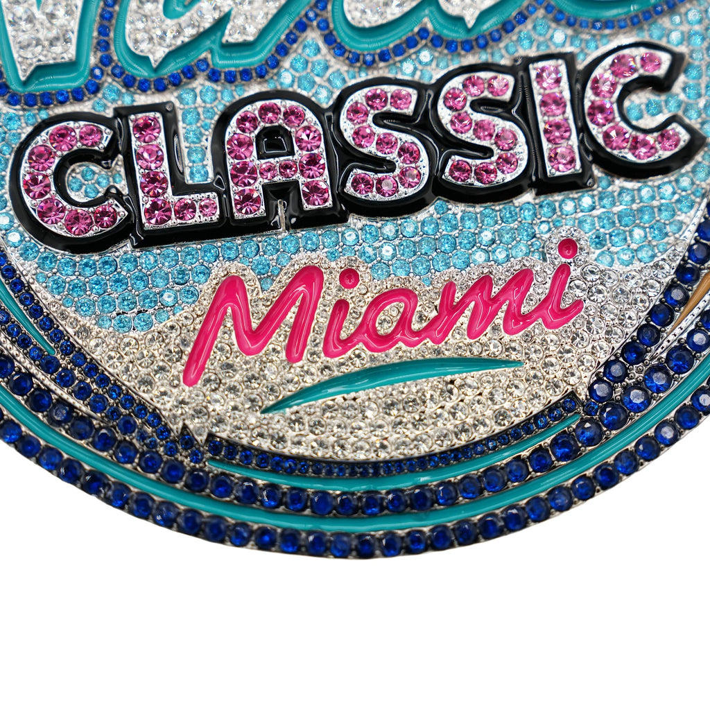 Giant 2026 Winter Classic Official NHL Pendant in White Gold
