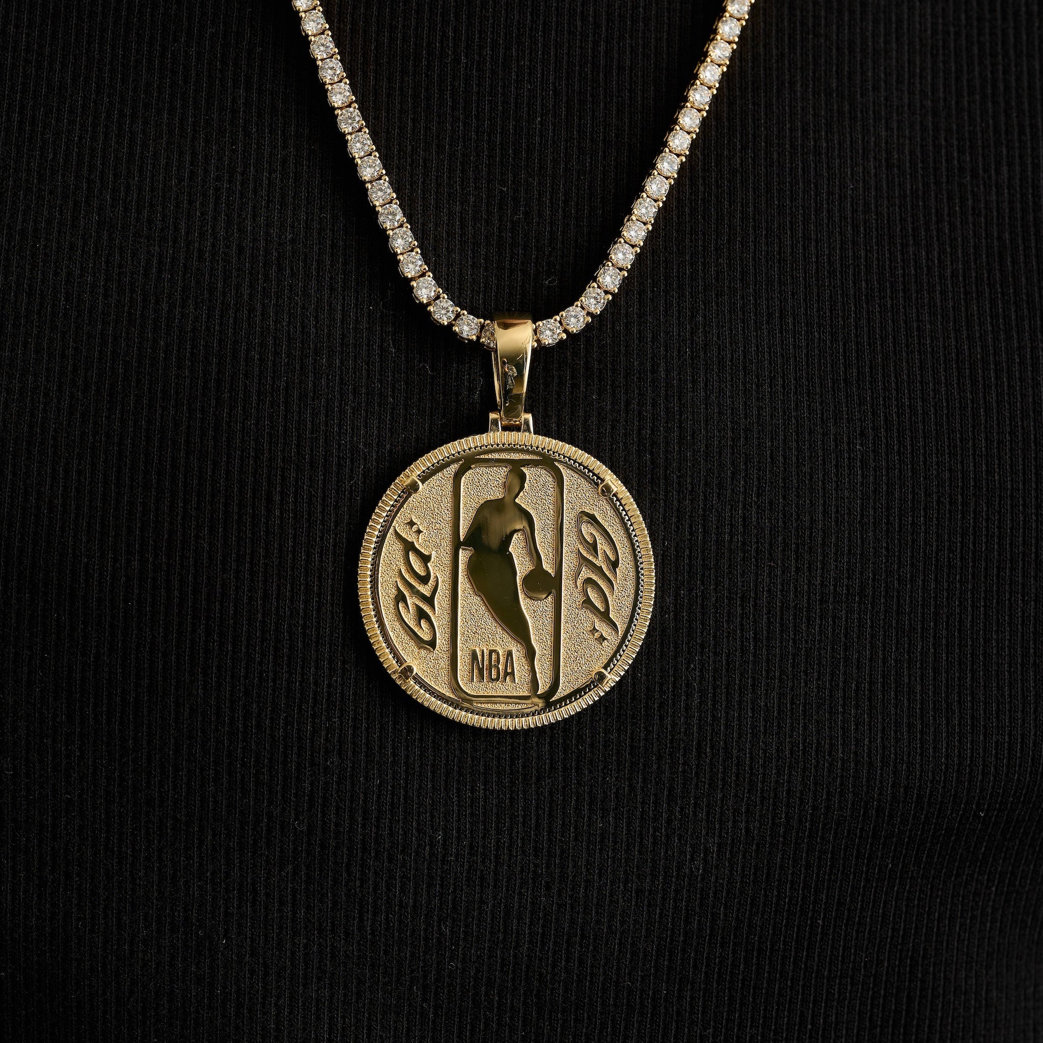 Brooklyn Nets Official NBA Coin Pendant in Yellow Gold