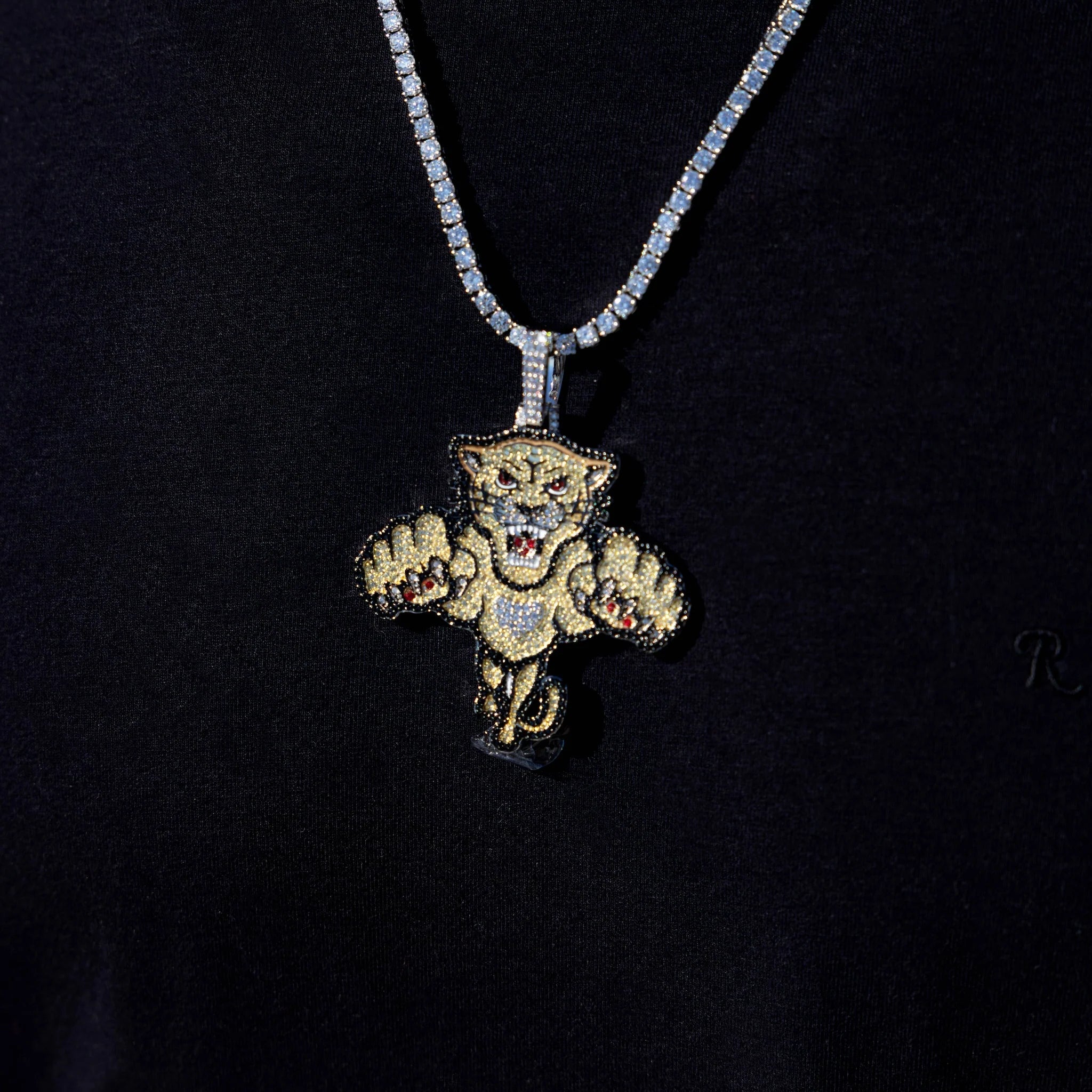 Florida Panthers Official NHL Winter Classic Logo Pendant in White Gold