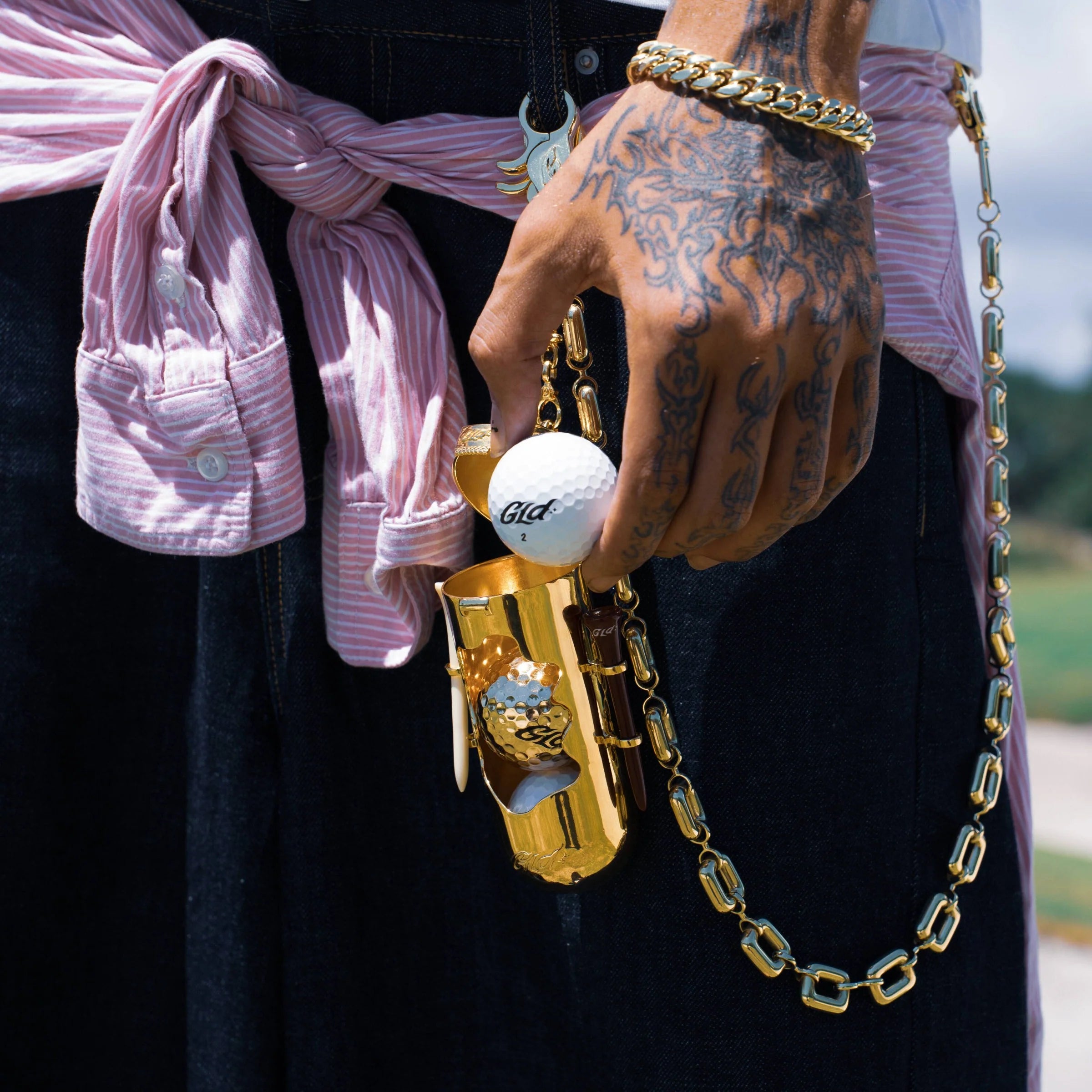 Clip-on Golf Ball Holder Accessory in Yellow Gold