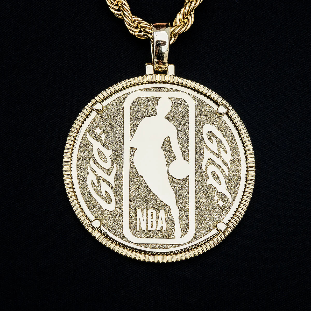 Chicago Bulls Official NBA Coin Pendant