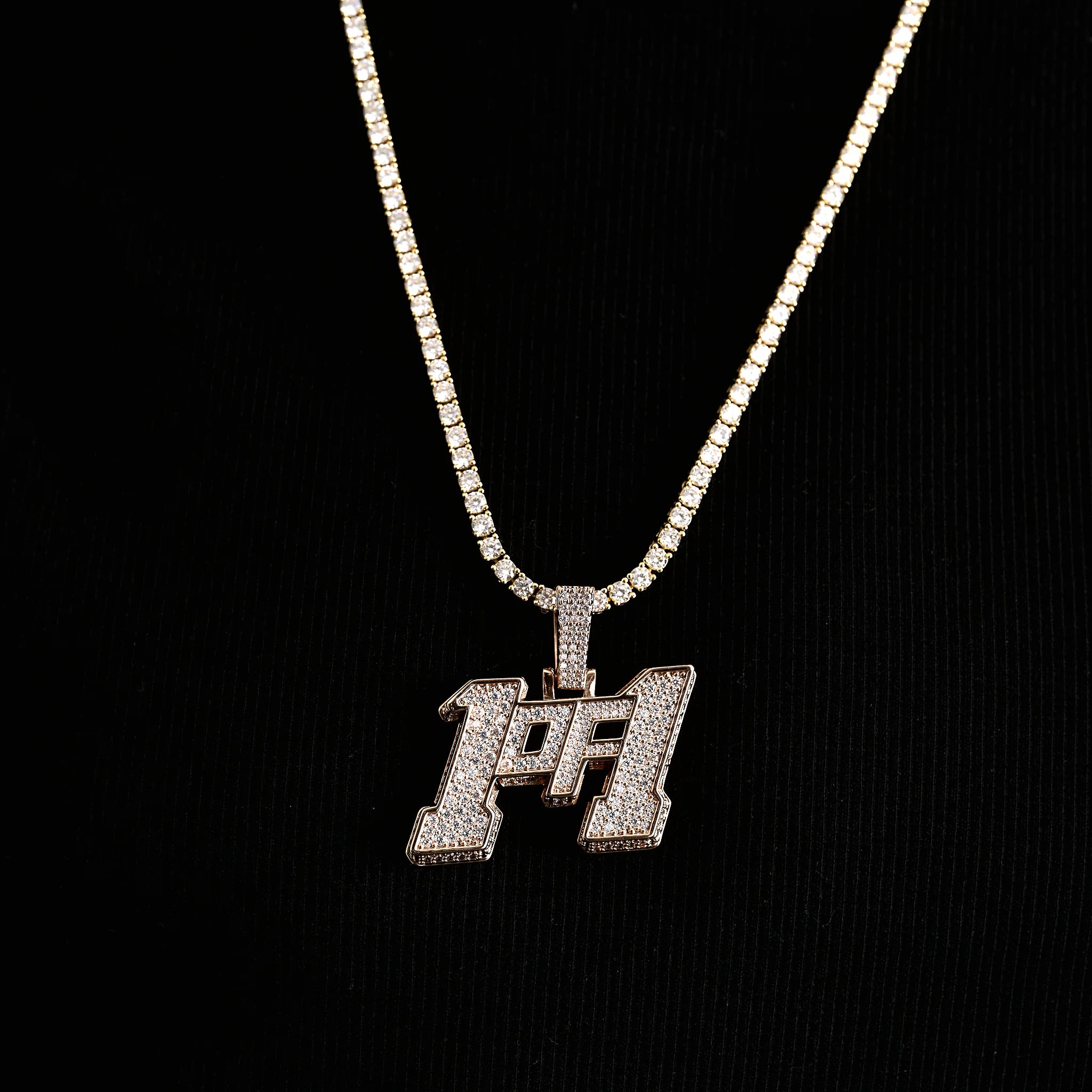 "1of1" Pendant in Rose Gold