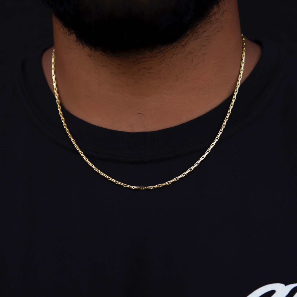 Triangular Link Chain in Yellow Gold